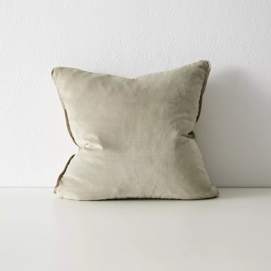50cm x 50cm decorative cushion with concealed zipper