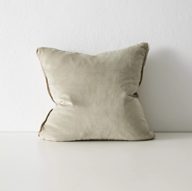 50cm x 50cm decorative cushion with concealed zipper