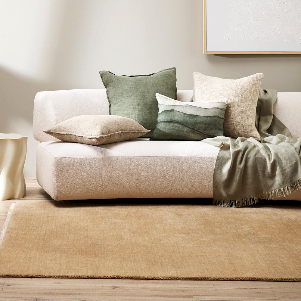 Close-up of dense, loom-knotted 100% wool texture on Sandringham Rug