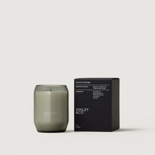 Waxed Perfume candle in Wild Berries scent
