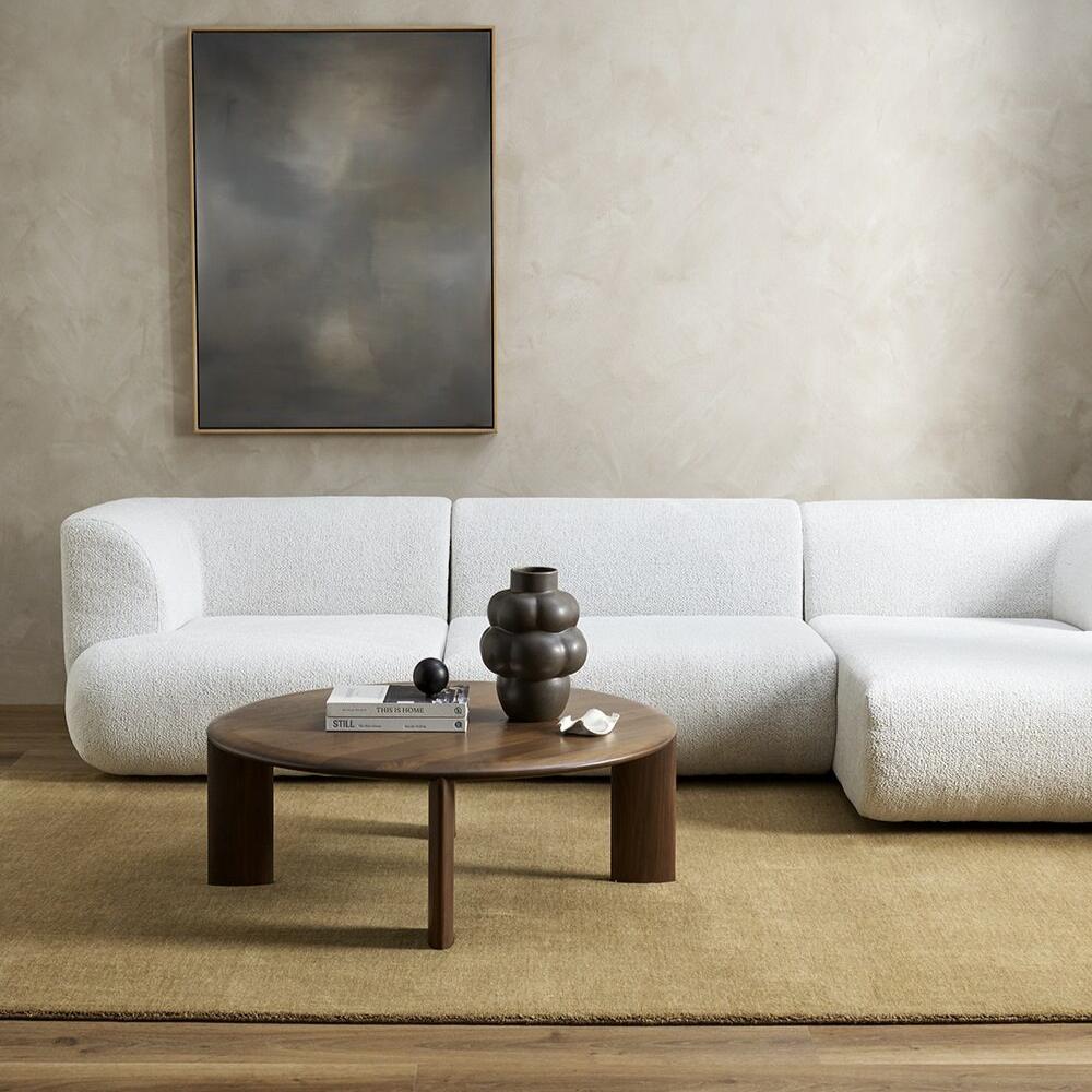 Close-up of loom-knotted 100% wool texture on Sandringham Rug