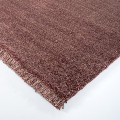 Luxurious Sandringham rug in deep merlot tones – BLACK Concept Store