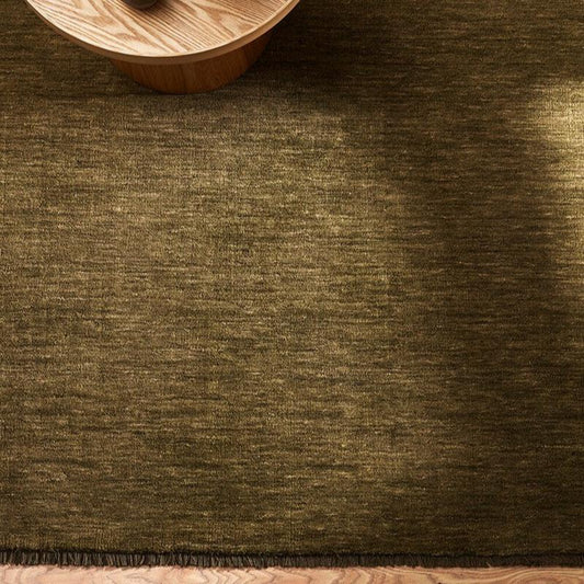 Sandringham rich moss wool floor rug with cut pile and fringing – BLACK Concept Store