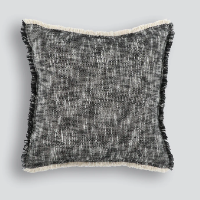 Two-tone decorative cushion with self-fringed edge – BLACK Concept Store