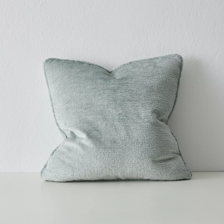 Shop the Tempo 50x50cm cushion – a chunky chenille design with piped edge, providing softness, texture, and understated contemporary elegance.
