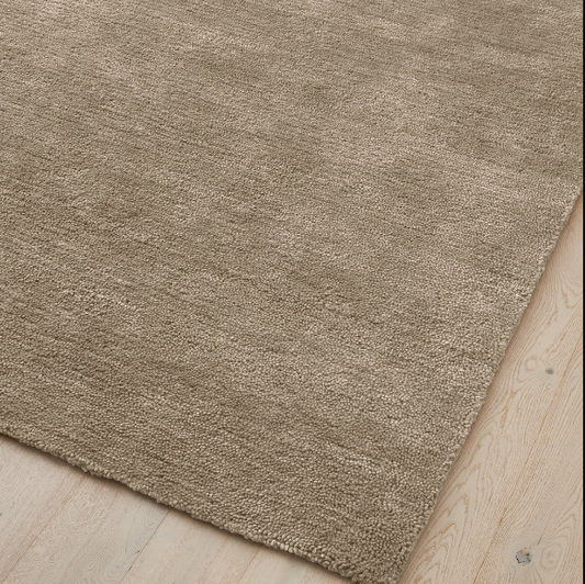 Valencia Latte wool rug with thick, soft pile – BLACK Concept Store