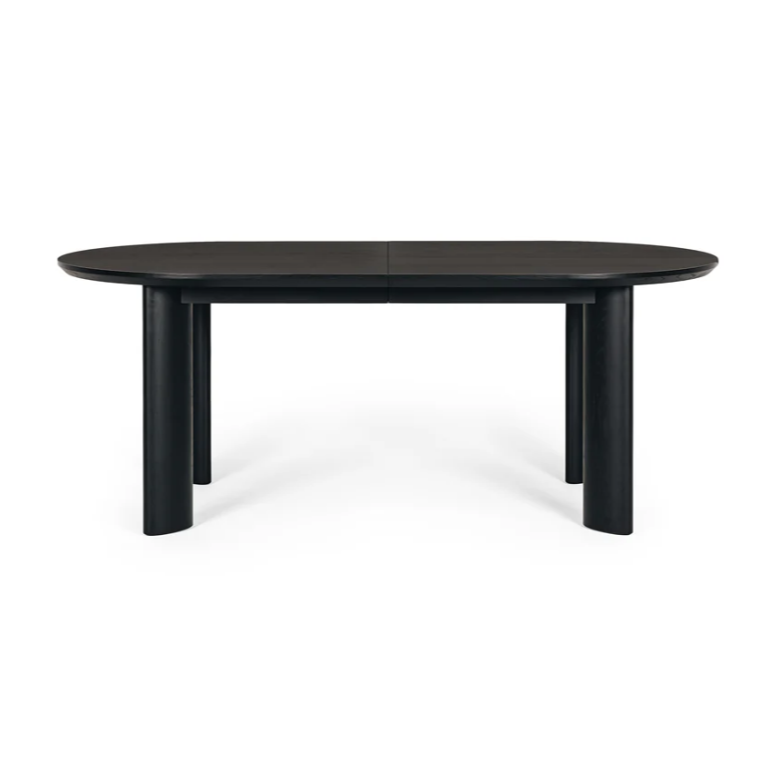 Kontur dining table in solid oak with sculptural curved edges — BLACK Concept Store