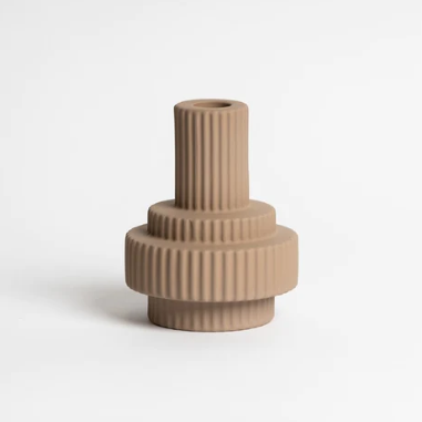 Elegant tealight suitable for indoor ambience