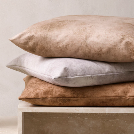 Theo velvet cushion 60x60cm – BLACK Concept Store