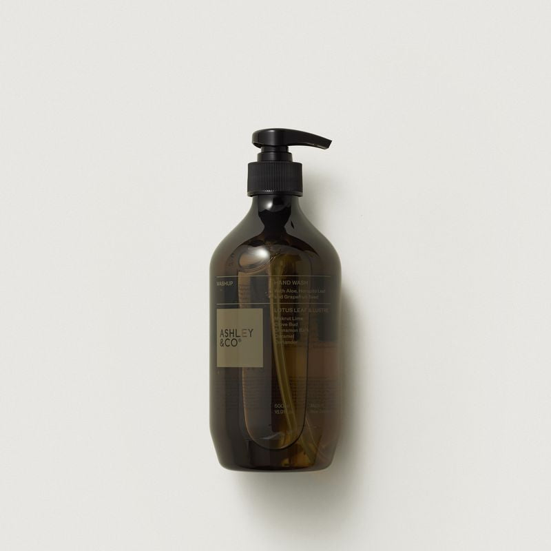 Beautifully suited to a considered self-care routine, Lotus Lustre Washup is a lovely addition to your bathroom