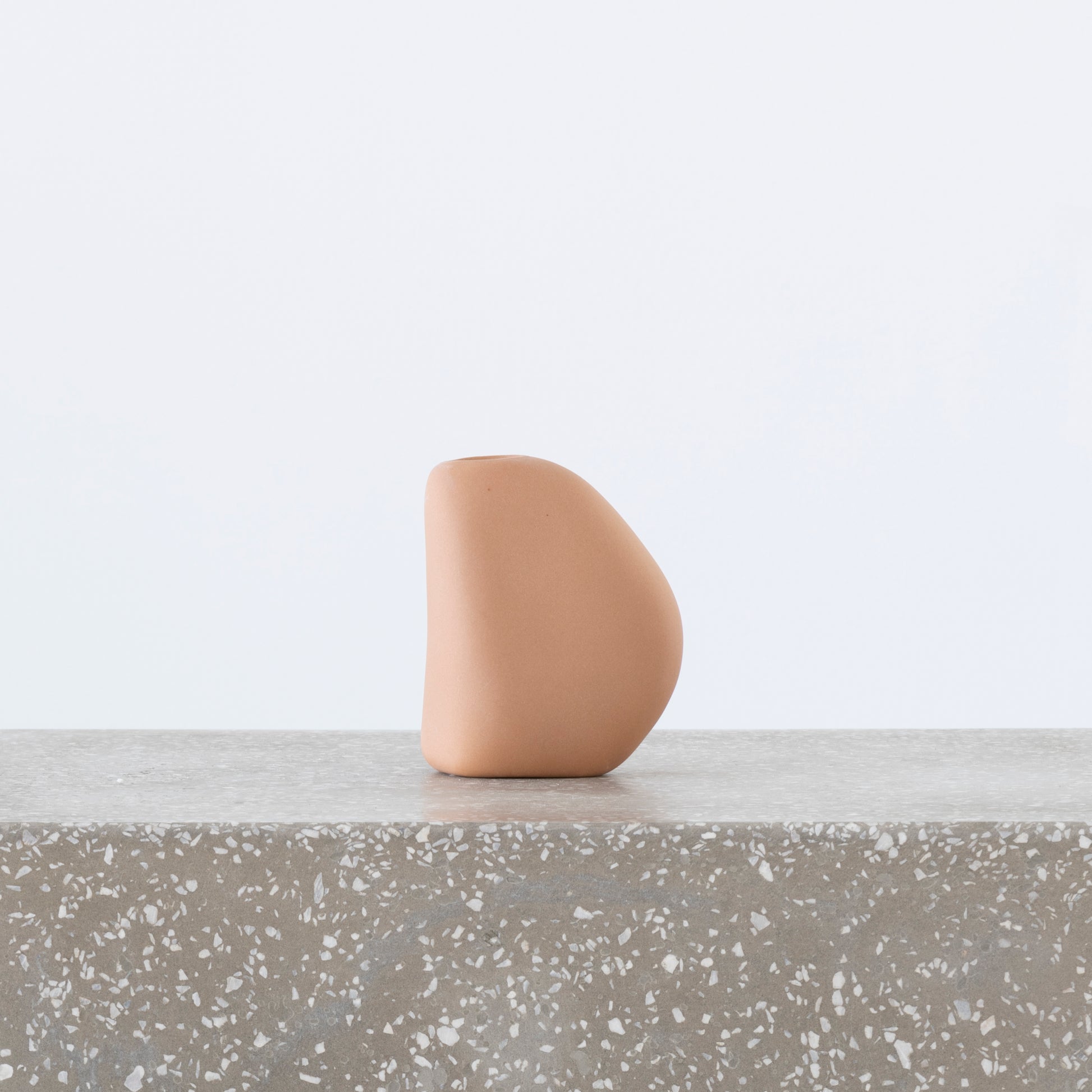 Harmie Vase handcrafted ceramic front view