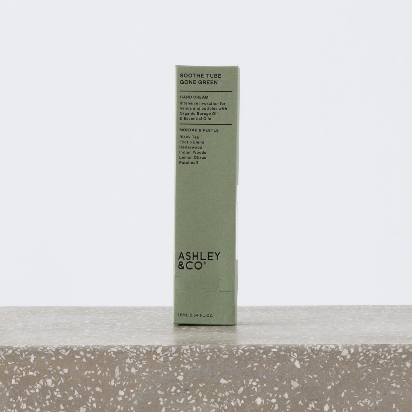 Non-greasy nourishing hand cream with organic borage oil and shea butter