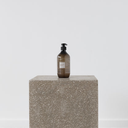 pH balanced, soap-free daily hand cleanser