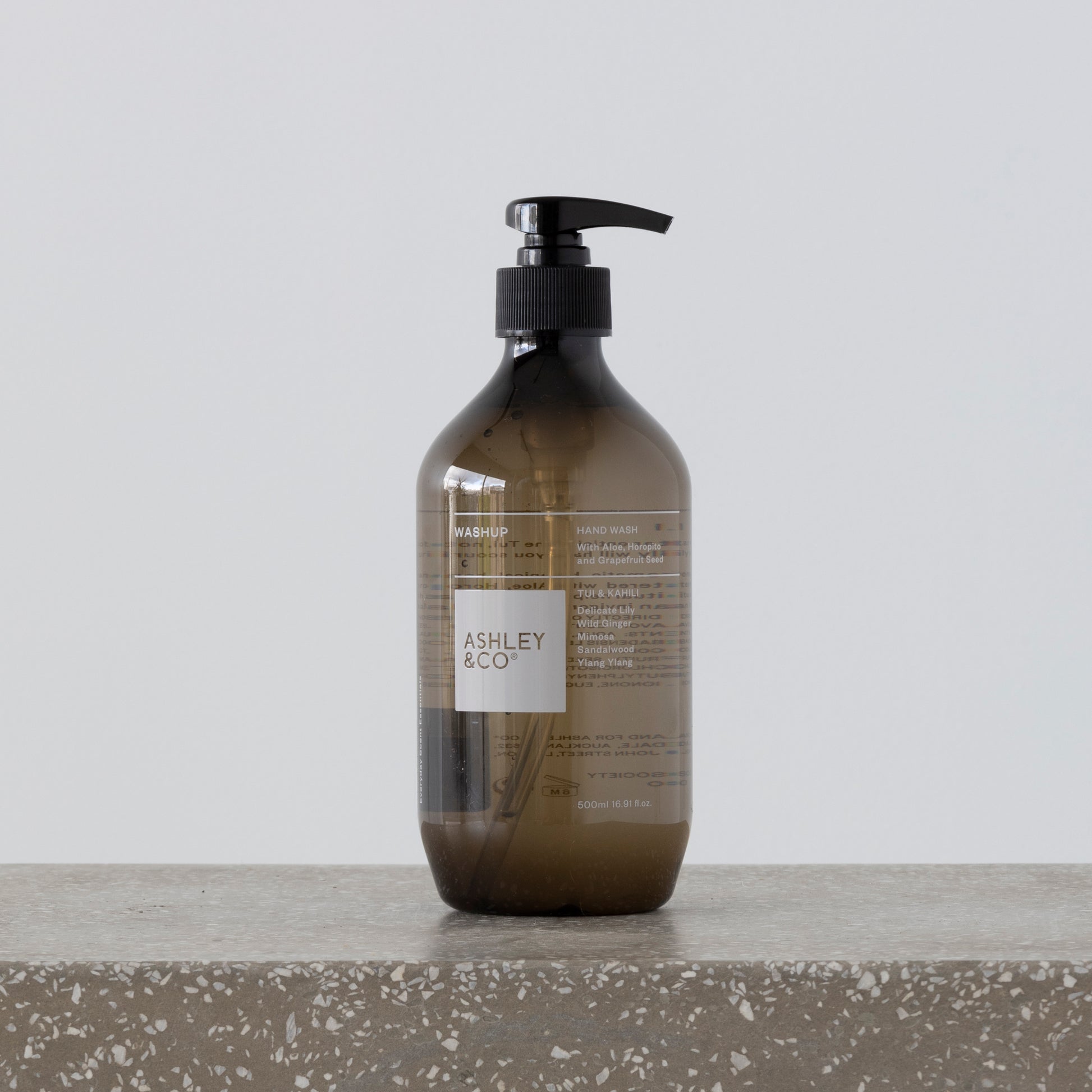 Delicate Lily botanical hand wash 500ml – BLACK Concept Store