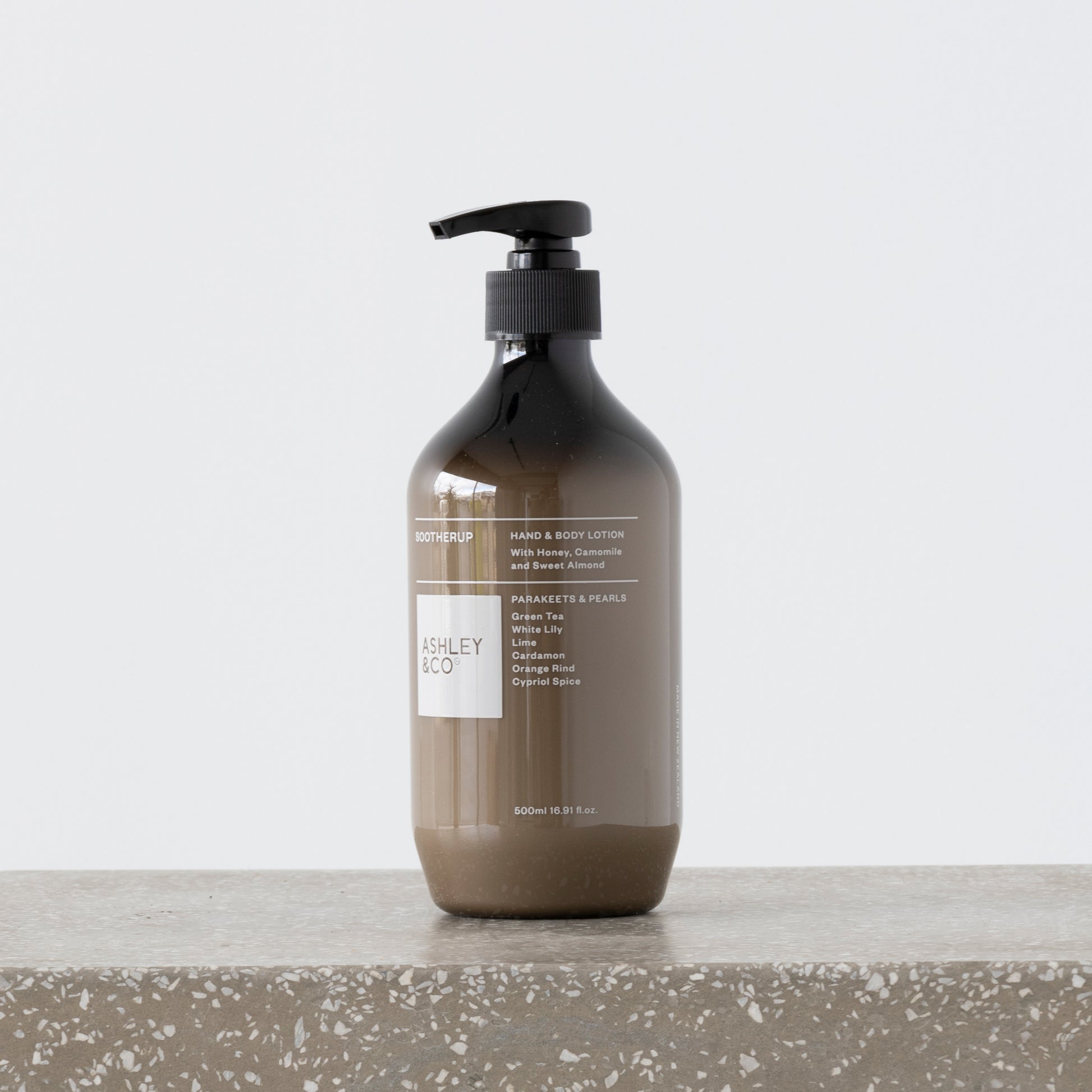 Sootherup hand and body lotion – Green Tea and White Lily fragrance